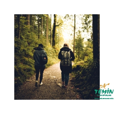Doğa Yürüyüşlerinde Konfor ve Güvenlik İçin Outdoor Ekipmanları